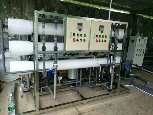 1000L/H Industrial Drinking Water Filter , Mineral Water Purifier Machine Balanced Pressure