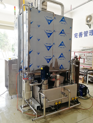 Rotate Spray Force Automatic Cleaning Machine , Large Spare Parts Ultrasonic Cleaning Machine